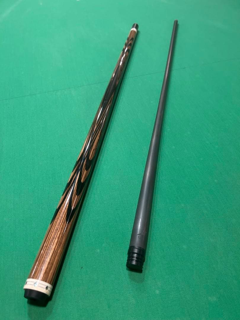 ビリヤードキュー　アンリミテッド　バタフライ　ダブルカーボンシャフト12.4