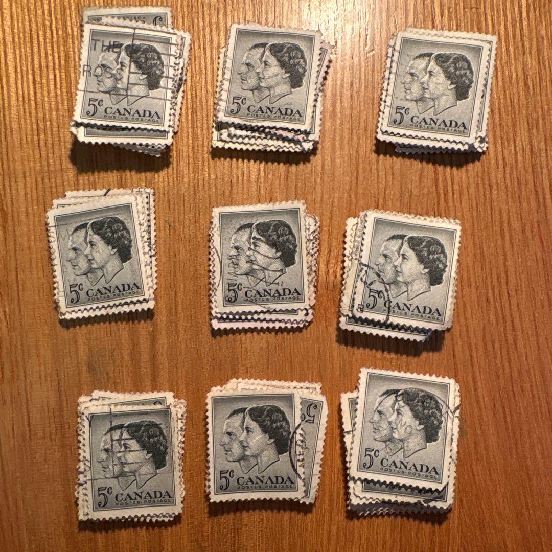 おしゃれな外国切手 カナダ モノトーン 90枚 海外切手 紙もの 古切手