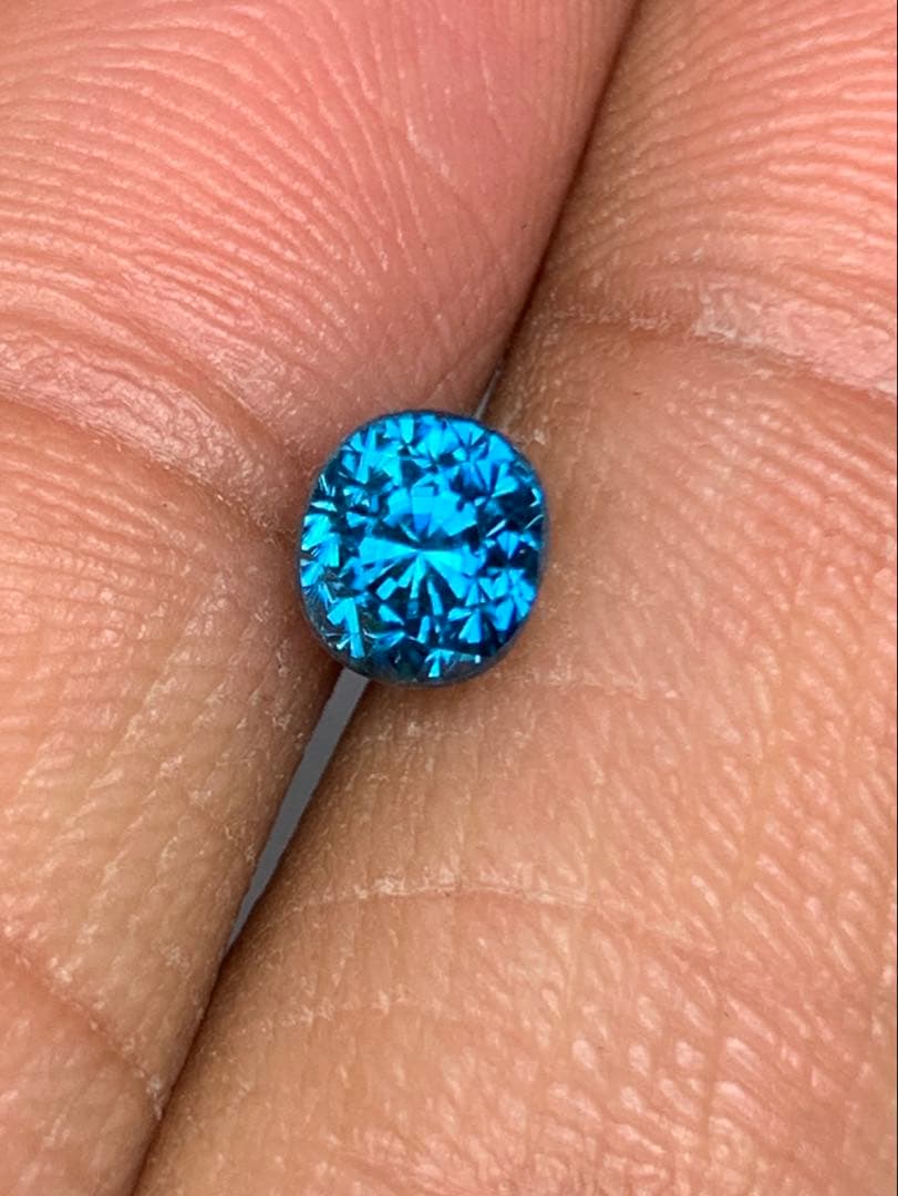 チ*介様 天然ブルージルコン 1.905ct