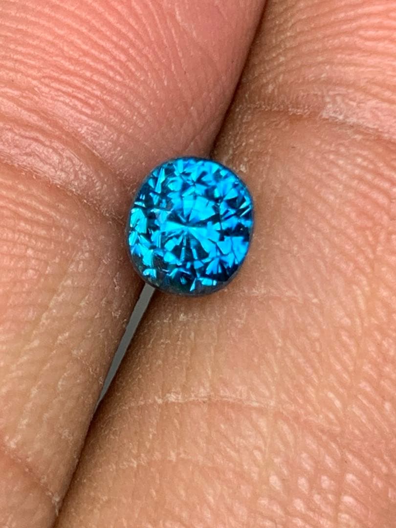 チ*介様 天然ブルージルコン 1.905ct