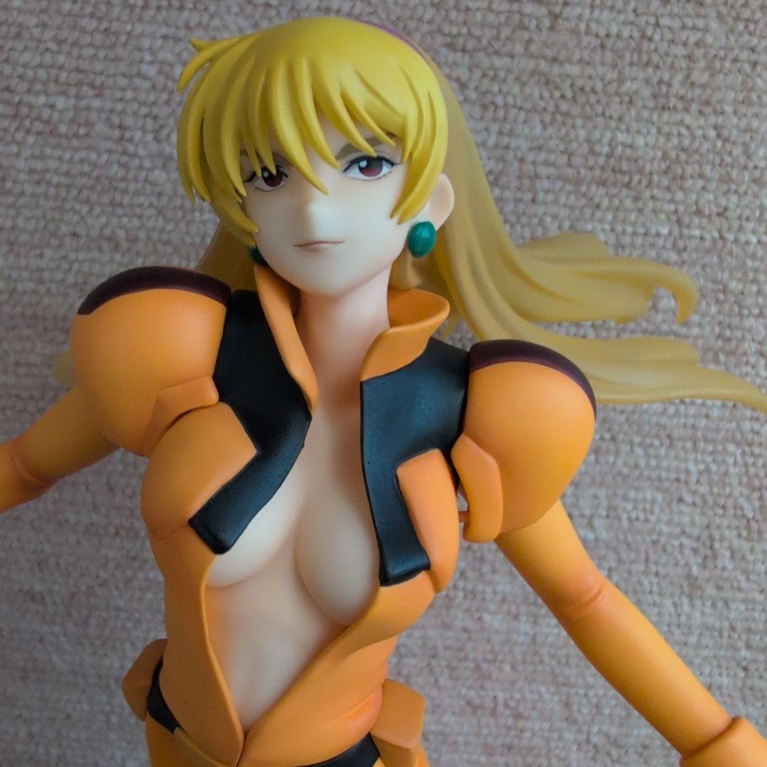 vガンダム　カテジナ・ルース　フィギュア