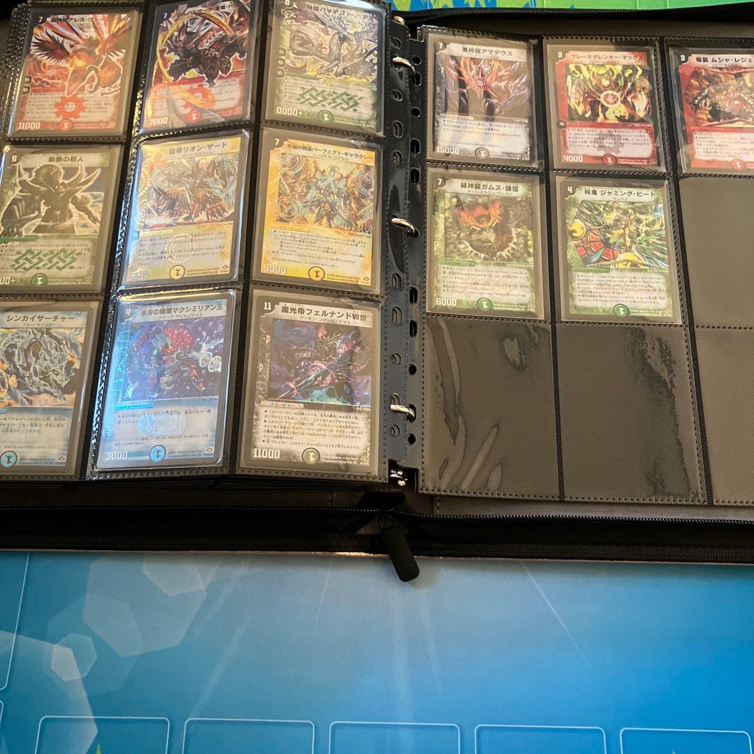 デュエマ　引退品　確認用です③続き 匿名配送] デュエマ引退品 まとめ売り 約 7.5キロ - メルカリ