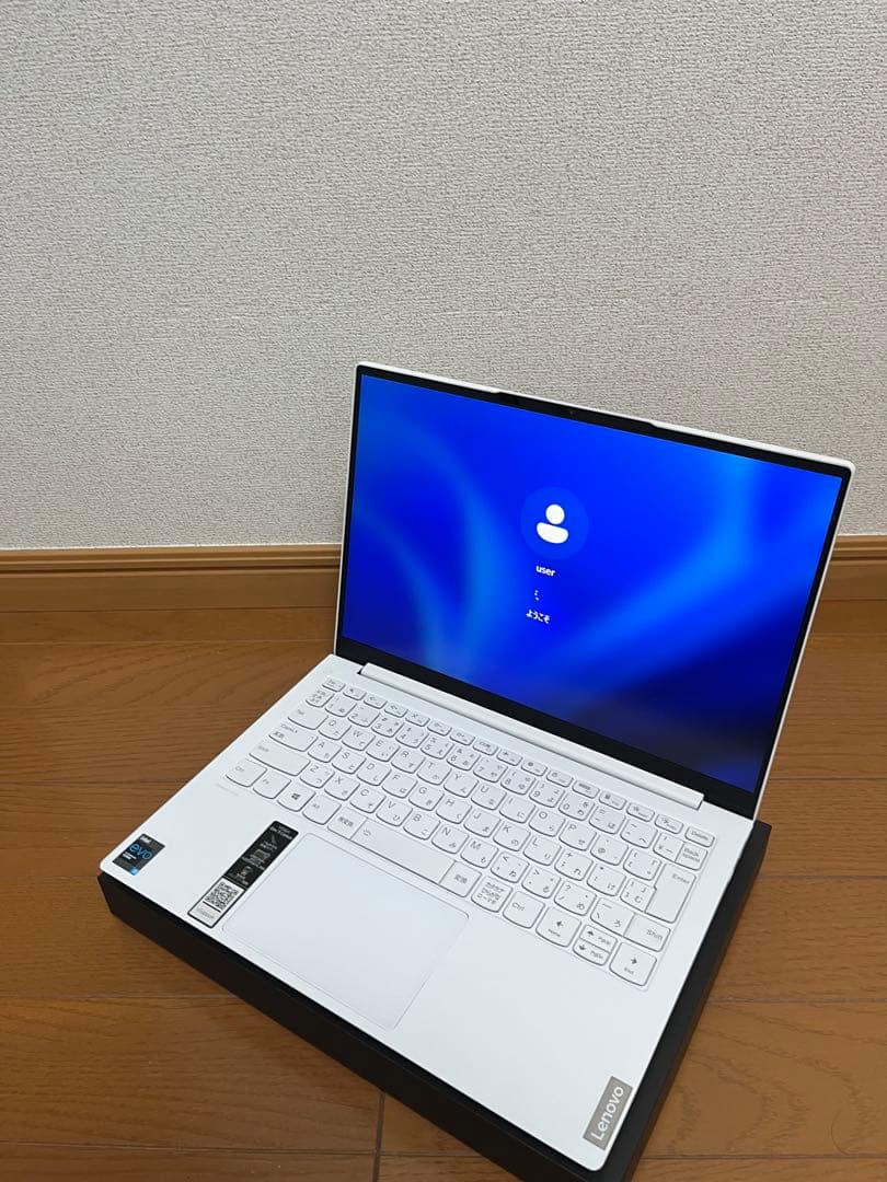 Windowsノート本体 Lenovo Yoga Slim 7 Carbon