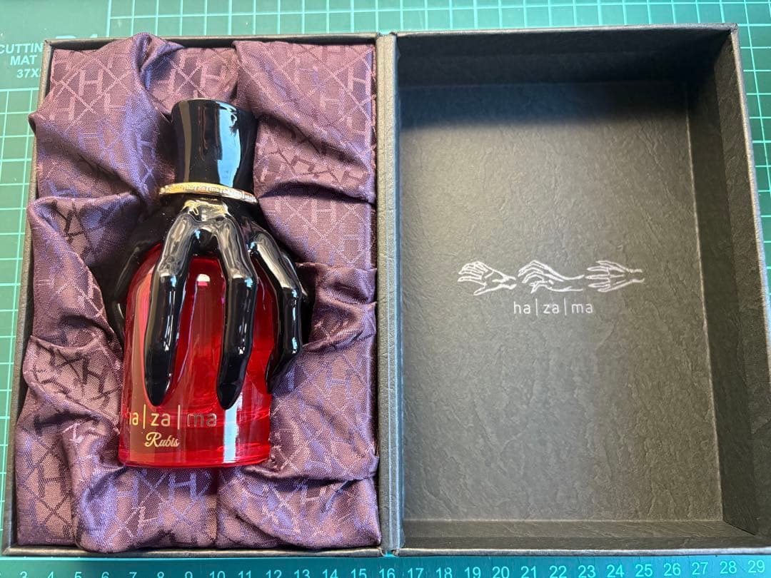 惹きずり込まれる運命の香水　Rubis リュビ