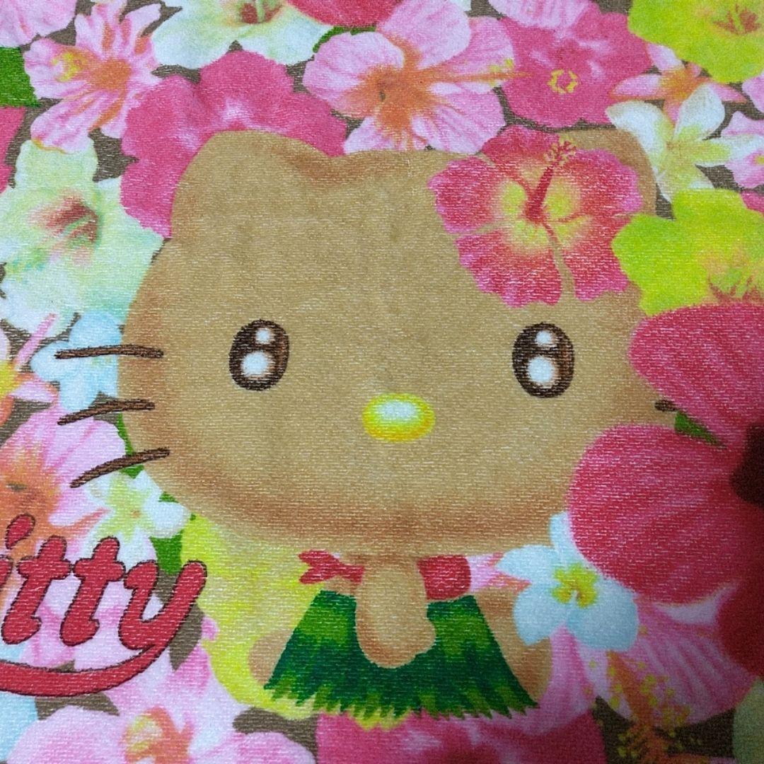 日焼け ハローキティ 花柄タオル ハイビスカス - メルカリ