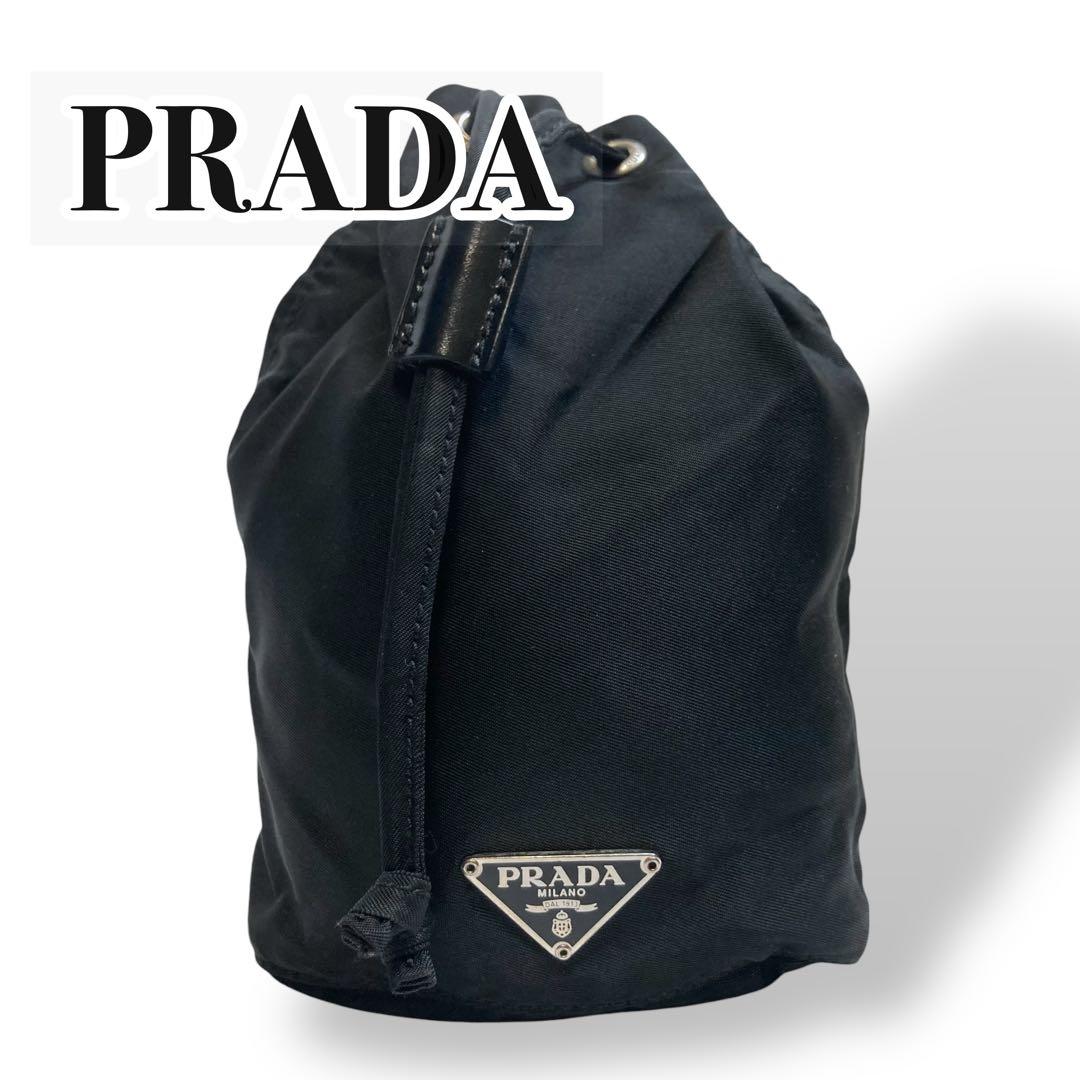 【極美品】PRADA プラダ　巾着ポーチ　バッグ　ブラック　ナイロン　三角ロゴ PRADA - プラダ 巾着ポーチ 三角ロゴ ブラック 黒の通販 by もん's