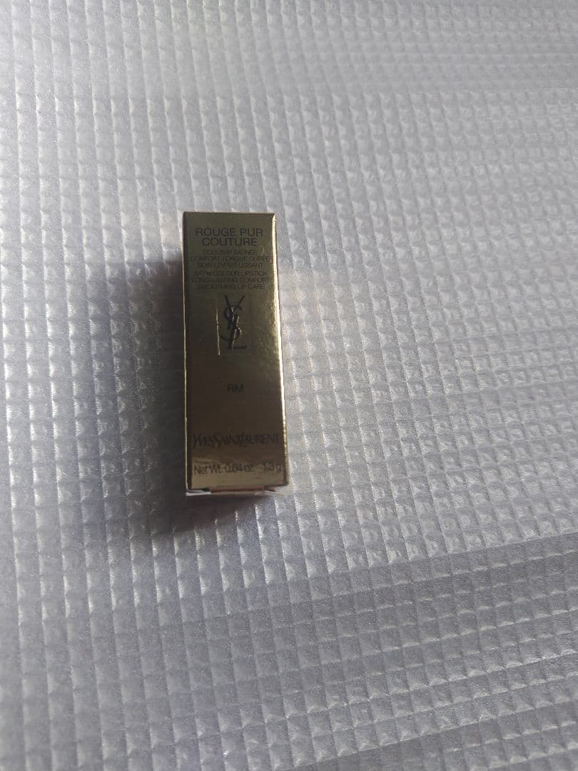 イブサンローラン　リップ　ミニサイズ