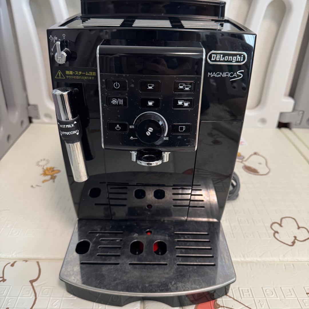 デロンギ マグニフィカS コンパクト全自動エスプレッソマシン ECAM23120
