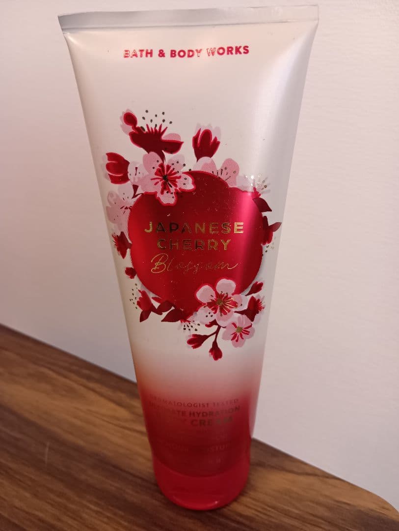 【新品】BATH&BODY WORKS ボディクリーム4本セット お買い得