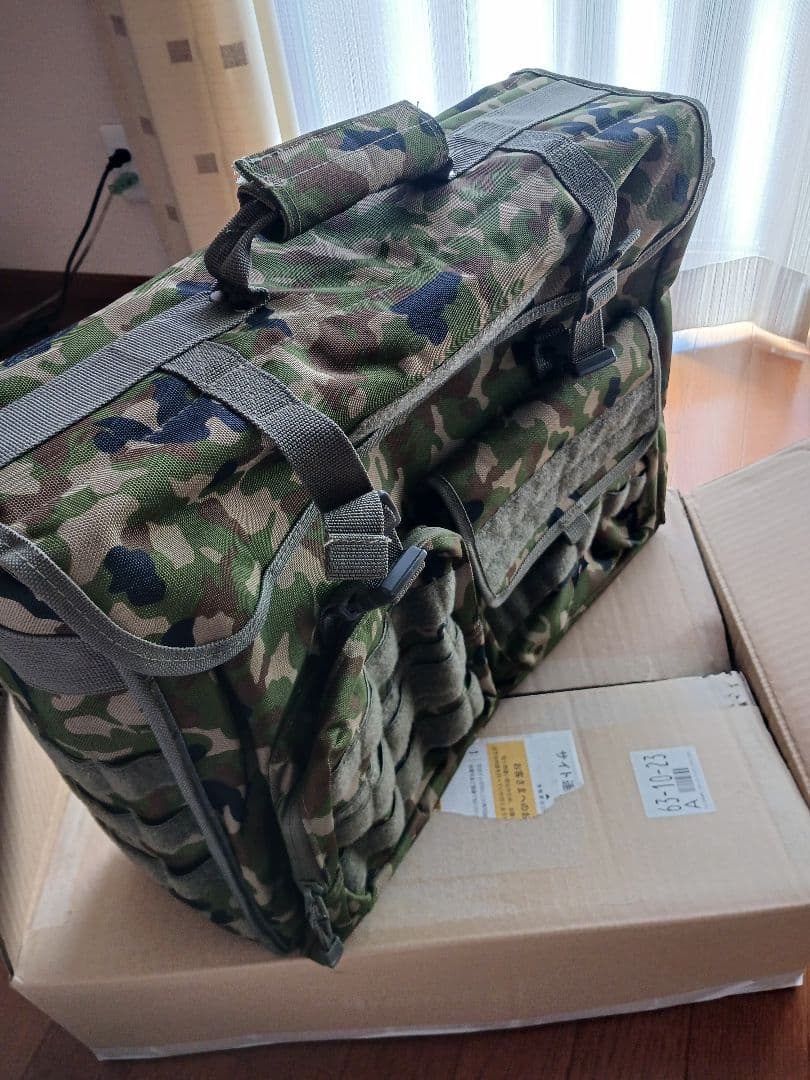 STORMRATOS 迷彩バッグ