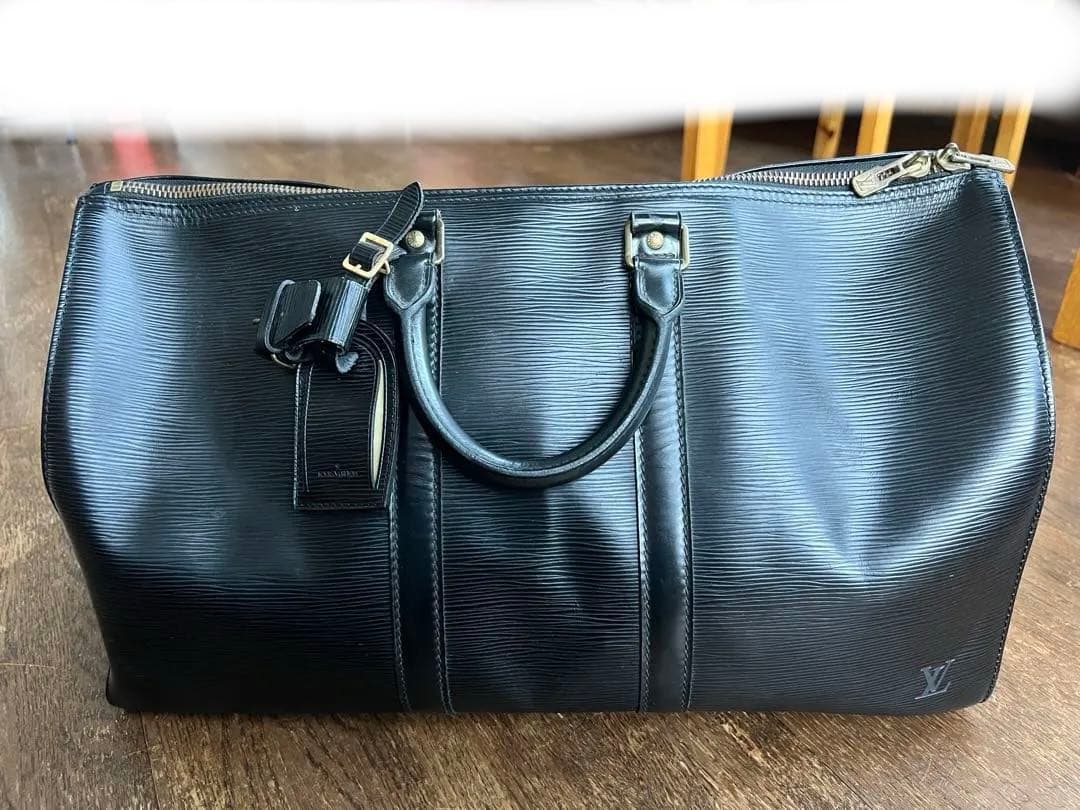 Louis Vuitton エピレザー ブラック ボストンバッグ