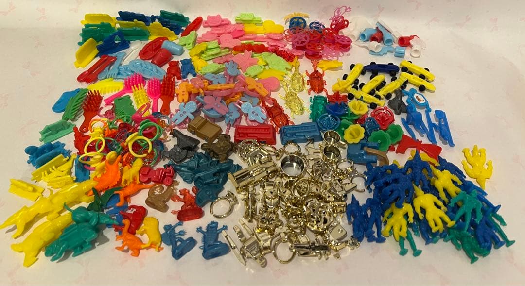 フエラムネ　おまけ Yahoo!オークション - フエラムネ おまけ 新・旧いろいろ昆虫群セット