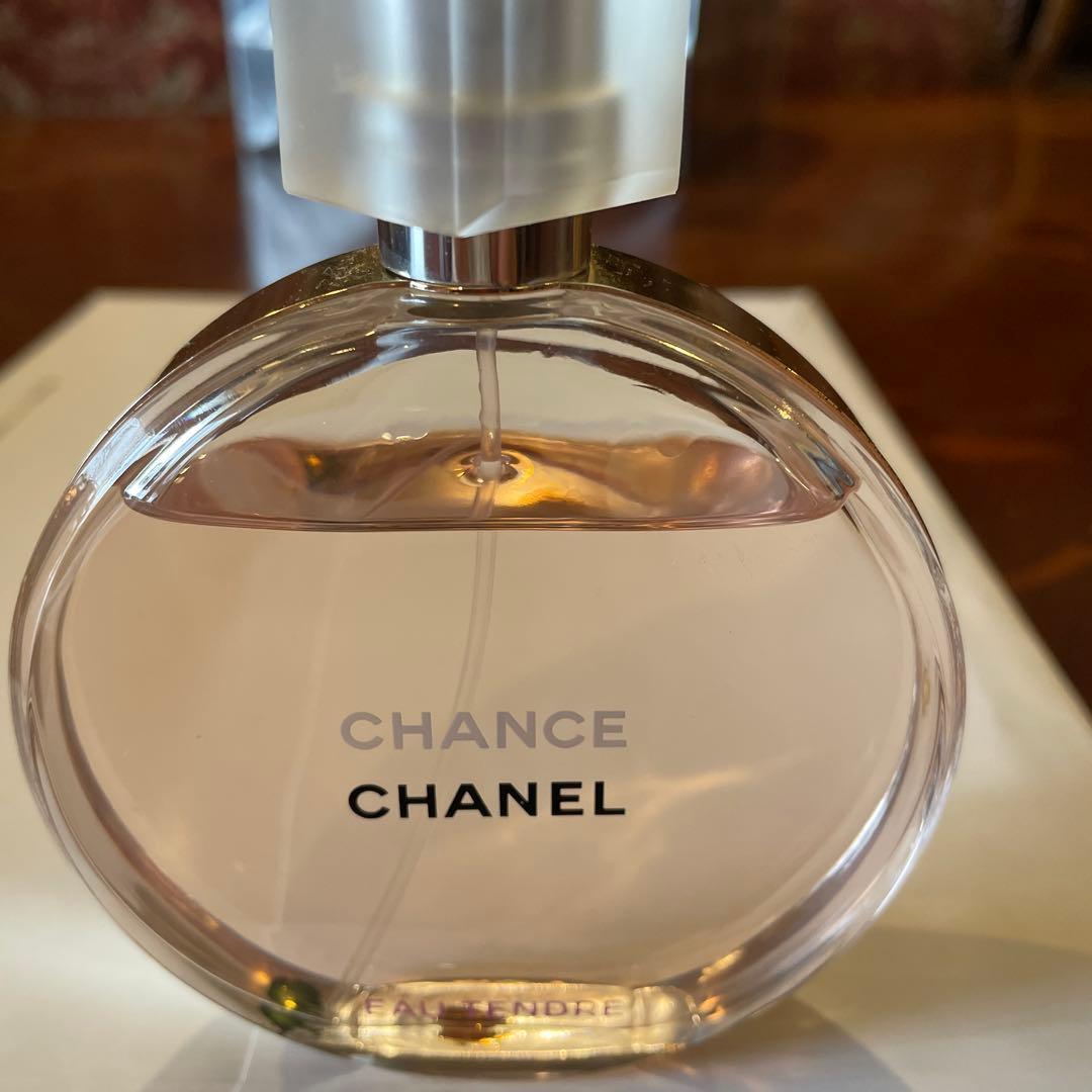 シャネル香水EAU T ENDR E