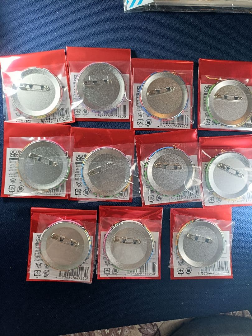 ✡️新品未使用✡️アメージングデジタルサーカス 缶バッチ 11種