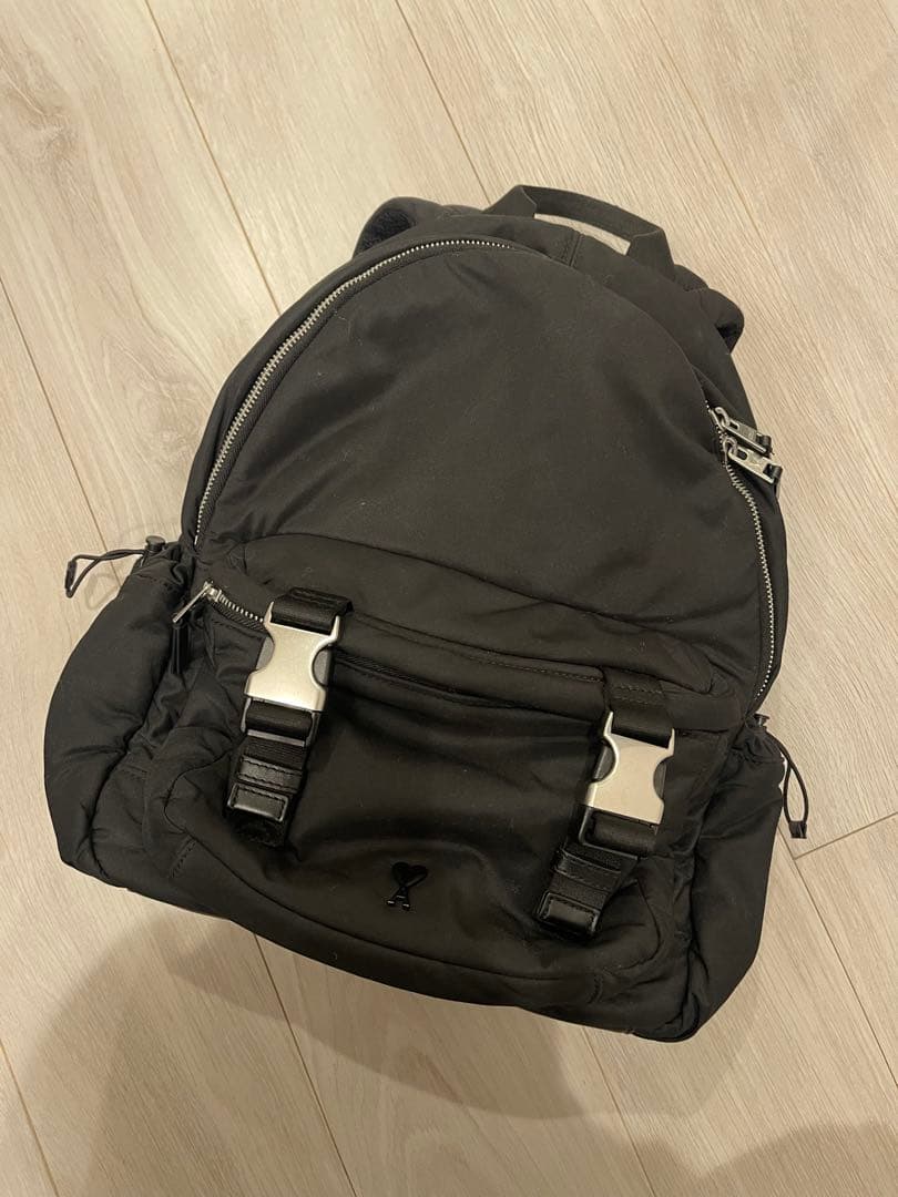 正規品アミパリス AMI PARIS リュック　バックパック　ハート　黒 AMI Alexandre Mattiussi アミ AMI メンズ レディース バックパック