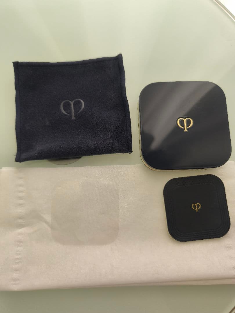 2025.12月購入】プードルコンパクトエサンシエルn ほぼ全量 - メルカリ