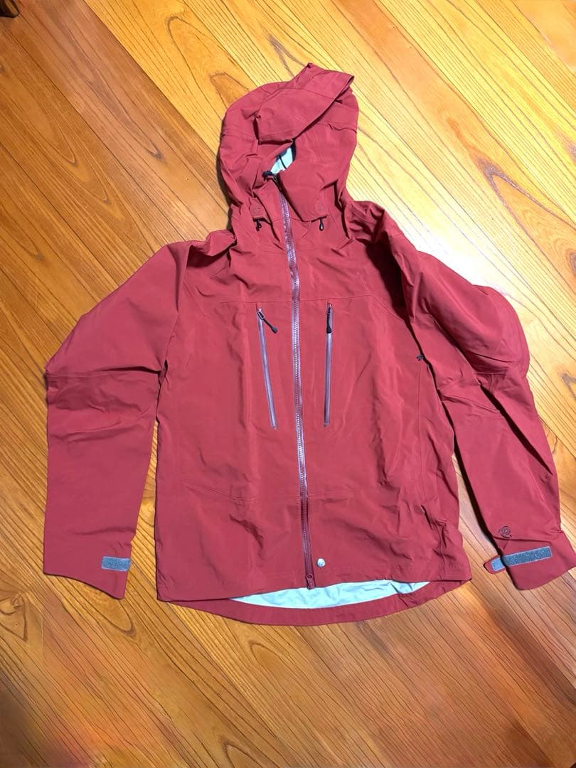 P.RHYTHM プリズムアウターウェア　Mサイズ