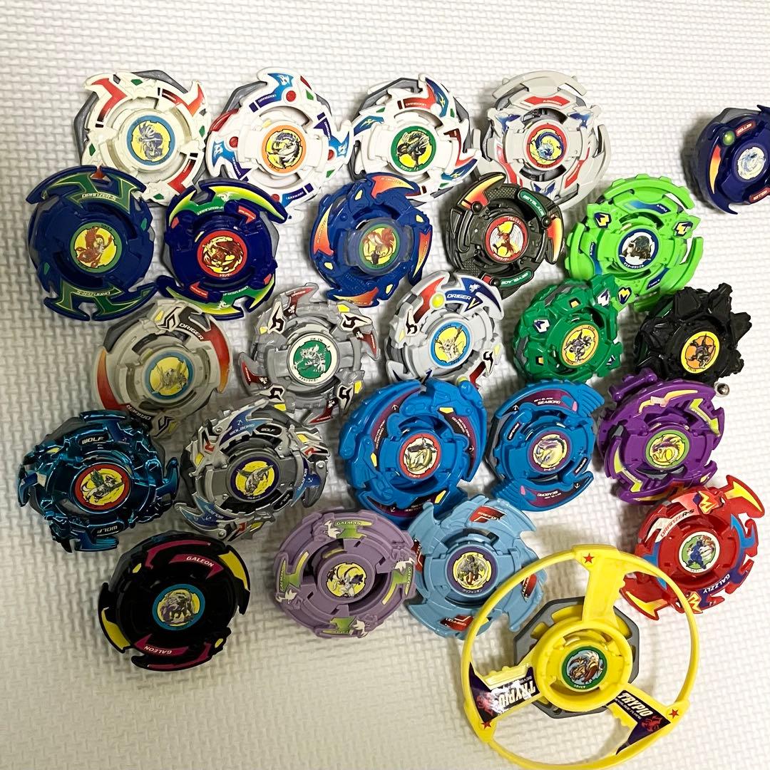 24個まとめ売り】初代 ベイブレード シューター・パーツ付き おまけ＋2