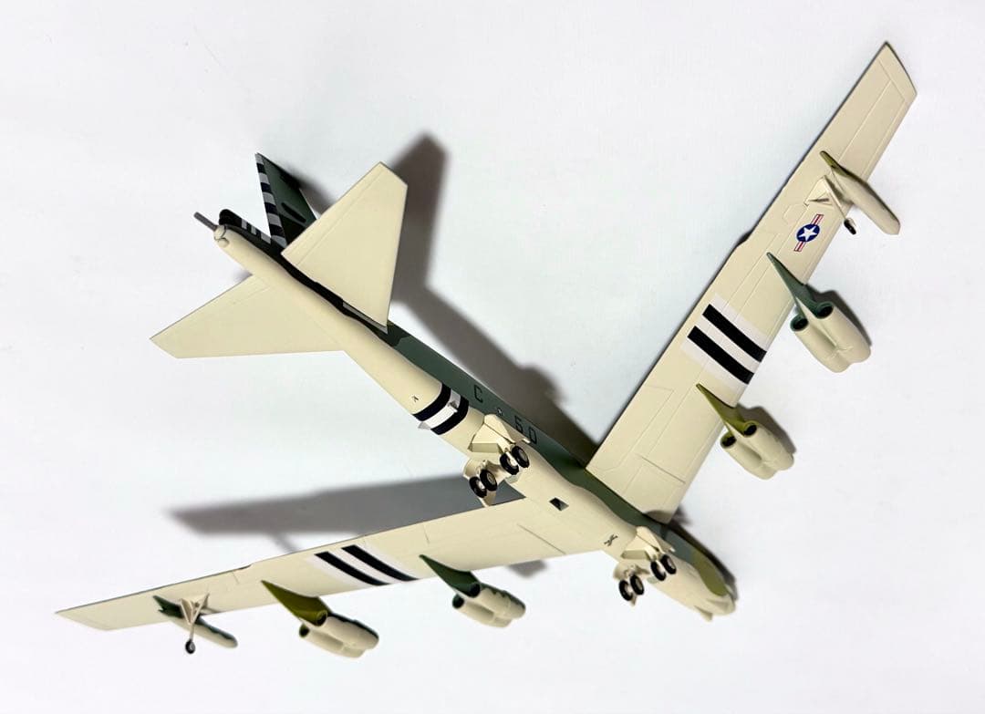 herpa 1/200 B-52 Stratofortress第641爆撃飛行隊 - メルカリ