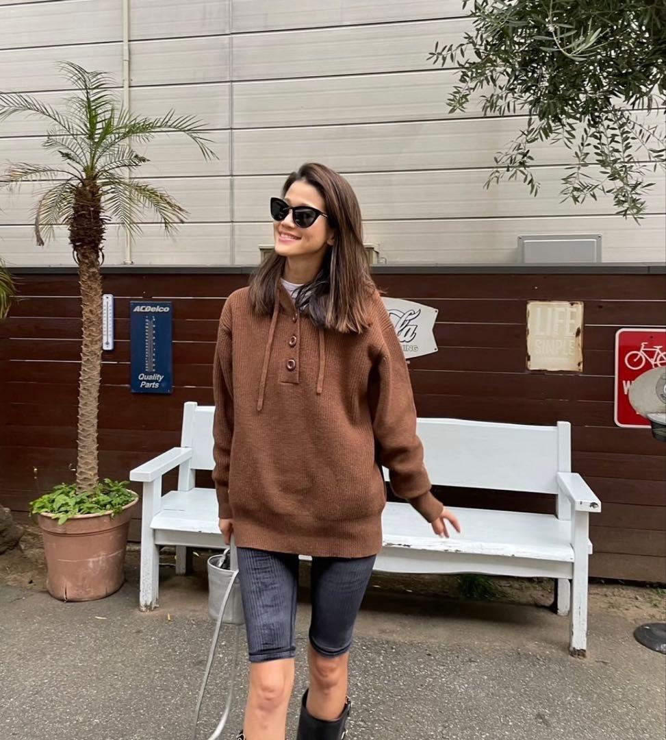 ロージーモンスター　キャンディボタンニットフーディ