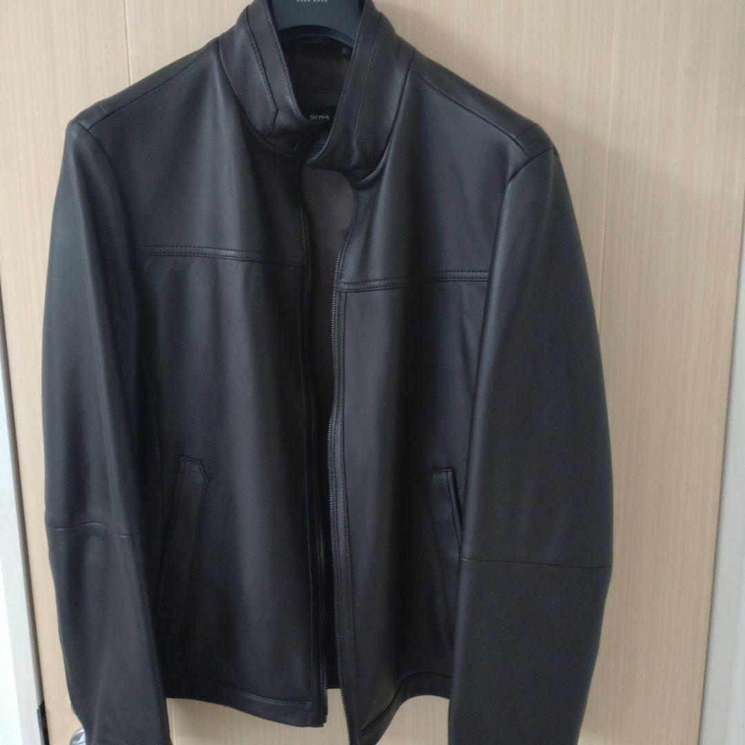 ヒューゴボスのレザーシングルライダースジャケット(中谷さん専用)