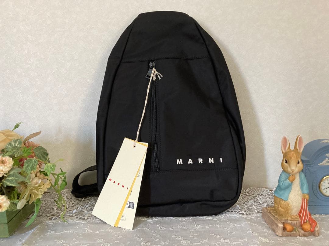 再出品【新品♪】MARNIマルニキッズ　ボディバック　黒色　大人もok マルニ MARNI KIDS キッズ ショルダーバッグ ブラック – WORLDCLUB1989