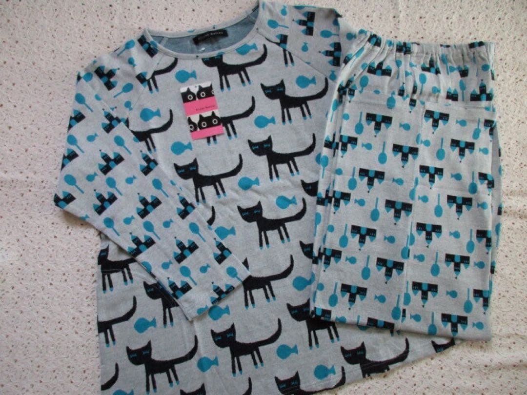 マタノアツコ　新品　秋冬パジャマ（L）　綿100％　ワコール　おさんぽ