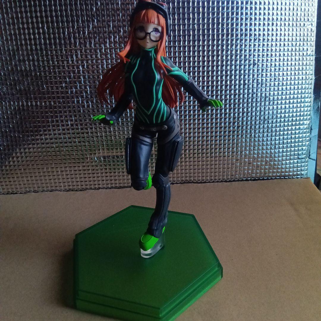 ペルソナ5A ナビ　クイーン　フィギュア