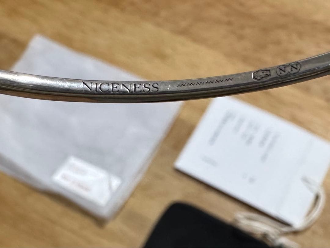 ミ*ク様 niseness S.E.BLOW シルバー　バングル