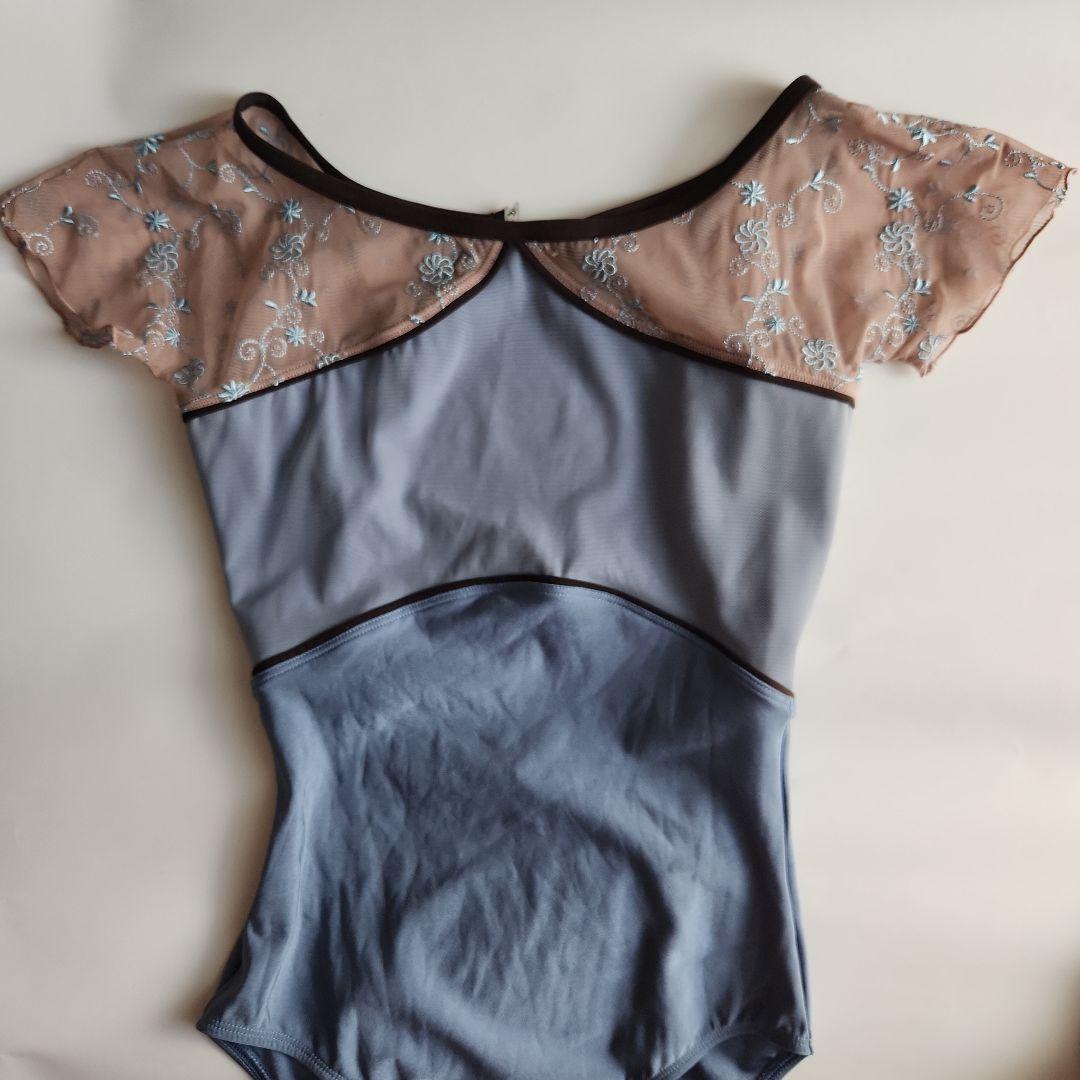 デラロミラノレオタードＬサイズ