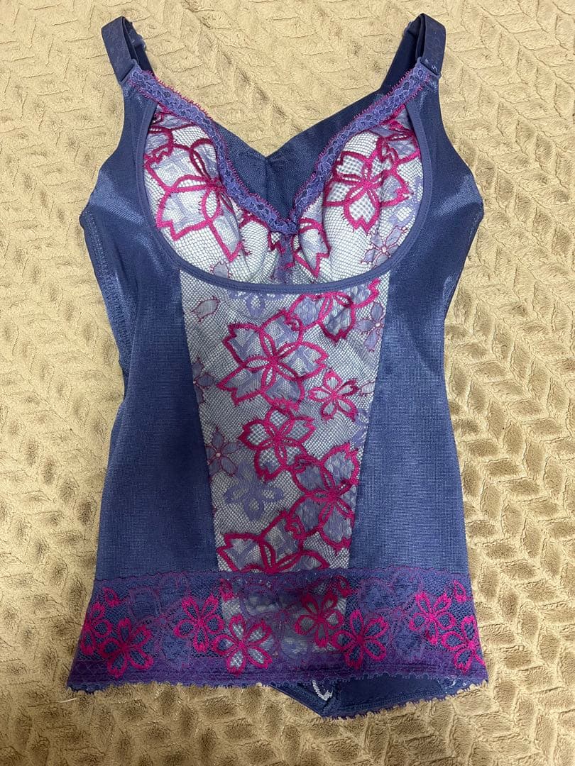 期間限定値下げ マルコ　サクラD70Mボディーシェーパー マルコ 補正下着 ボディシェイパー D80LL アヴァンセサクラ - メルカリ