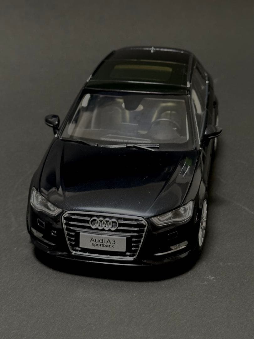Audi A3 sportback ブラック ミニカー 1/18 ミニカー 1/18 アウディ A3 RS3 MCG 1/18 AUDI A3 RS3 2022 BLACK