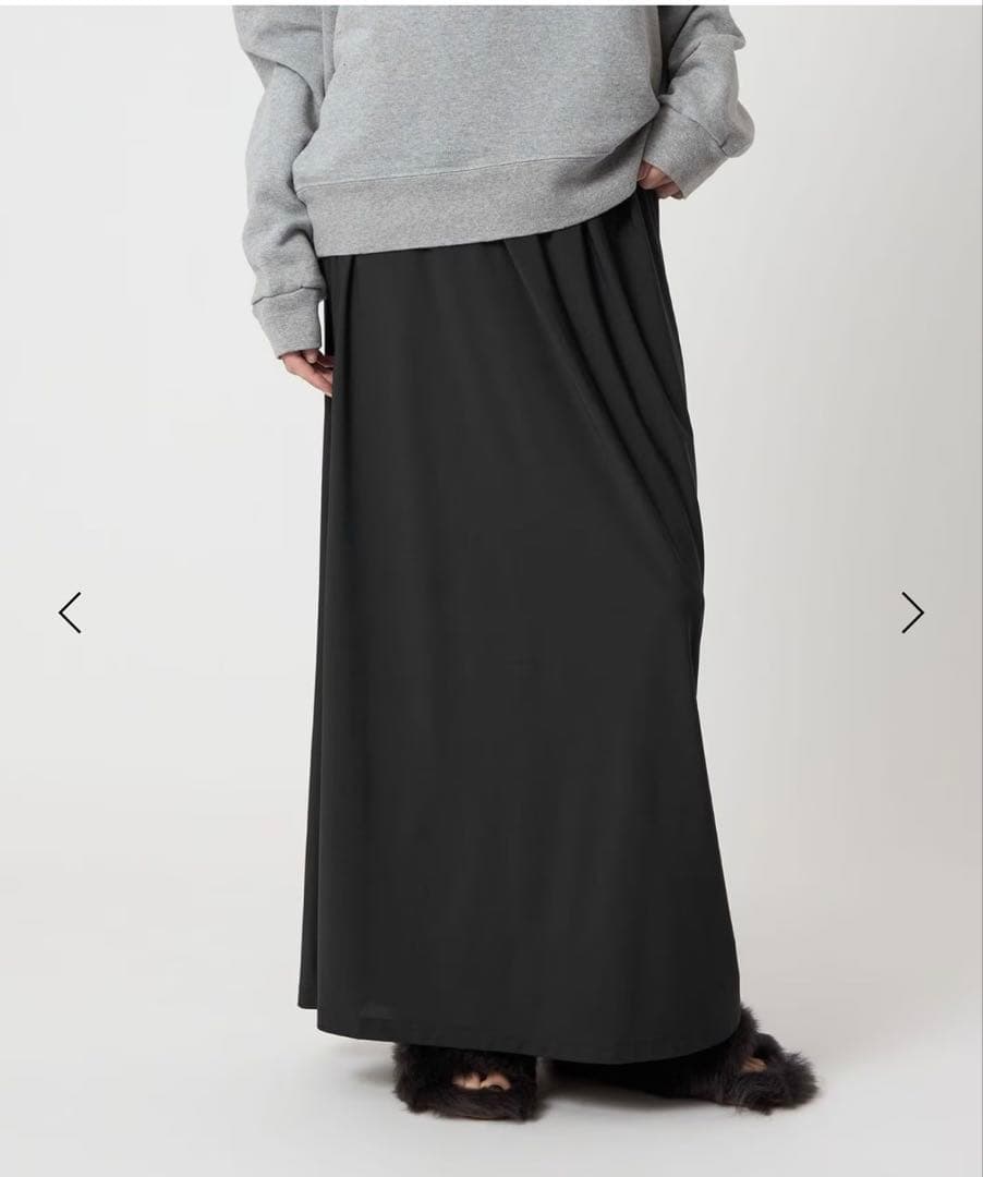 ＜H＞ナイロンポリウレタン ジャージー ロングスカート