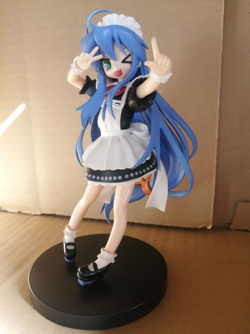 らき☆すた　≒　おん☆すて　プレミアムフィギュア　泉こなた　らきすた　おんすて