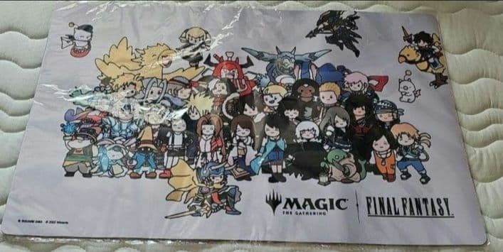 千*晶様 日本限定　「MTG×FINAL FANTASY」ちびキャラプレイマット