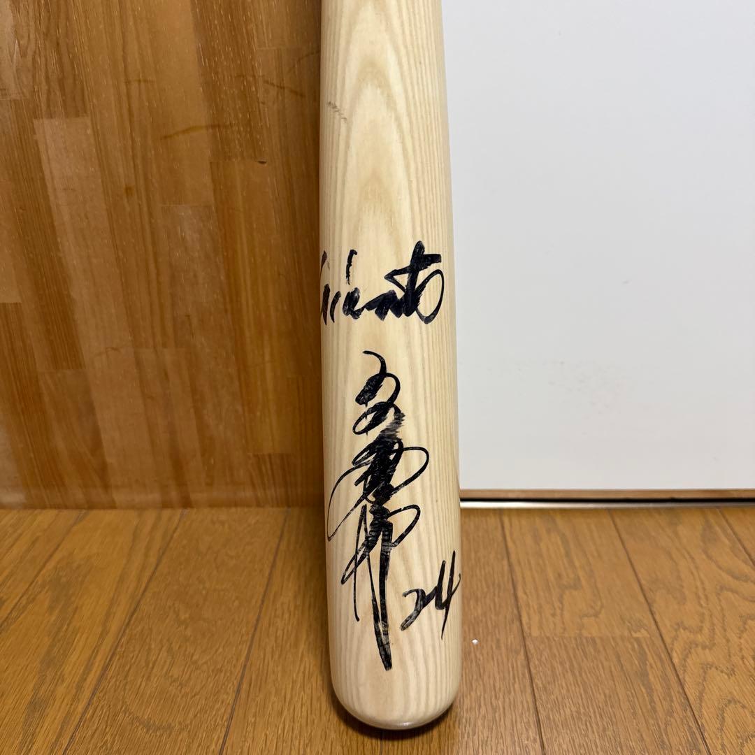 (希少)巨人 高橋由伸前監督　直筆サイン入り実使用バット　NPB付き