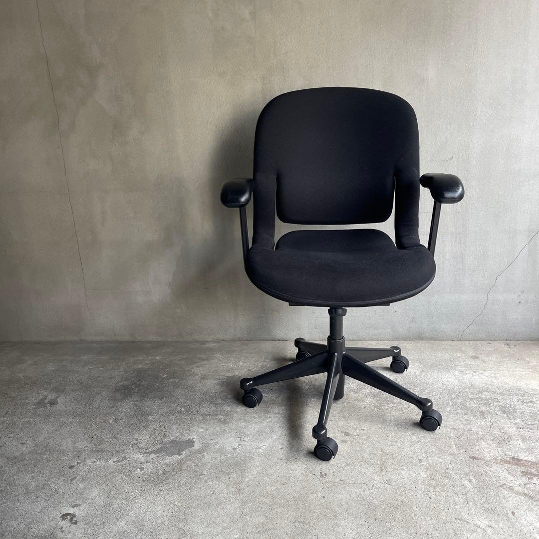 Herman Miller ハーマンミラー　エクア2 チェア　都内限定販売