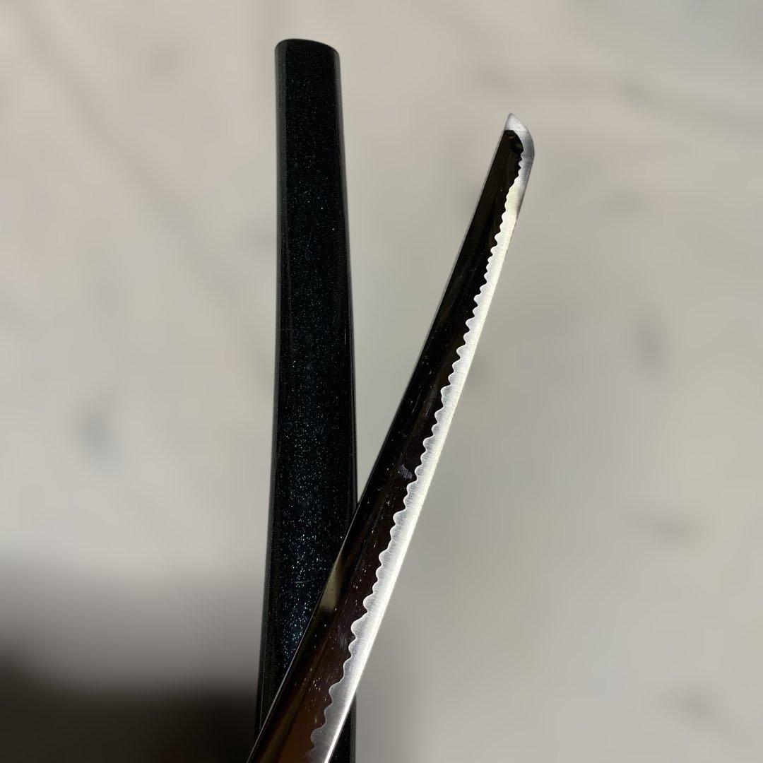 上級模造刀(下緒無し) 濃緑柄 菊花透し丸鍔 濃緑呂鞘 - メルカリ