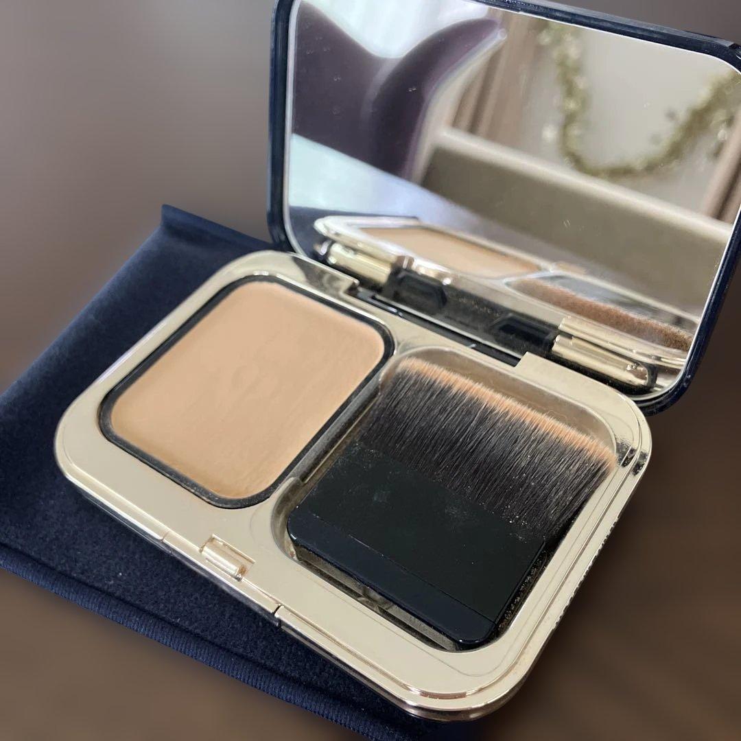 2回のみ使用　タンプードルエクラⅡ オークル10 パウダーファンデーション