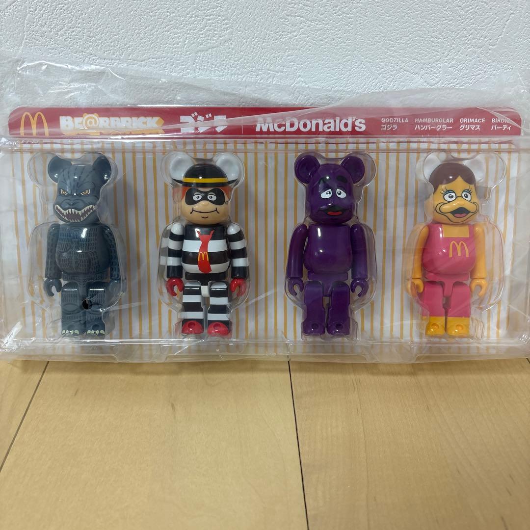 BE@RBRICK ゴジラ vs マクドナルド 4体セット 未開封 - メルカリ