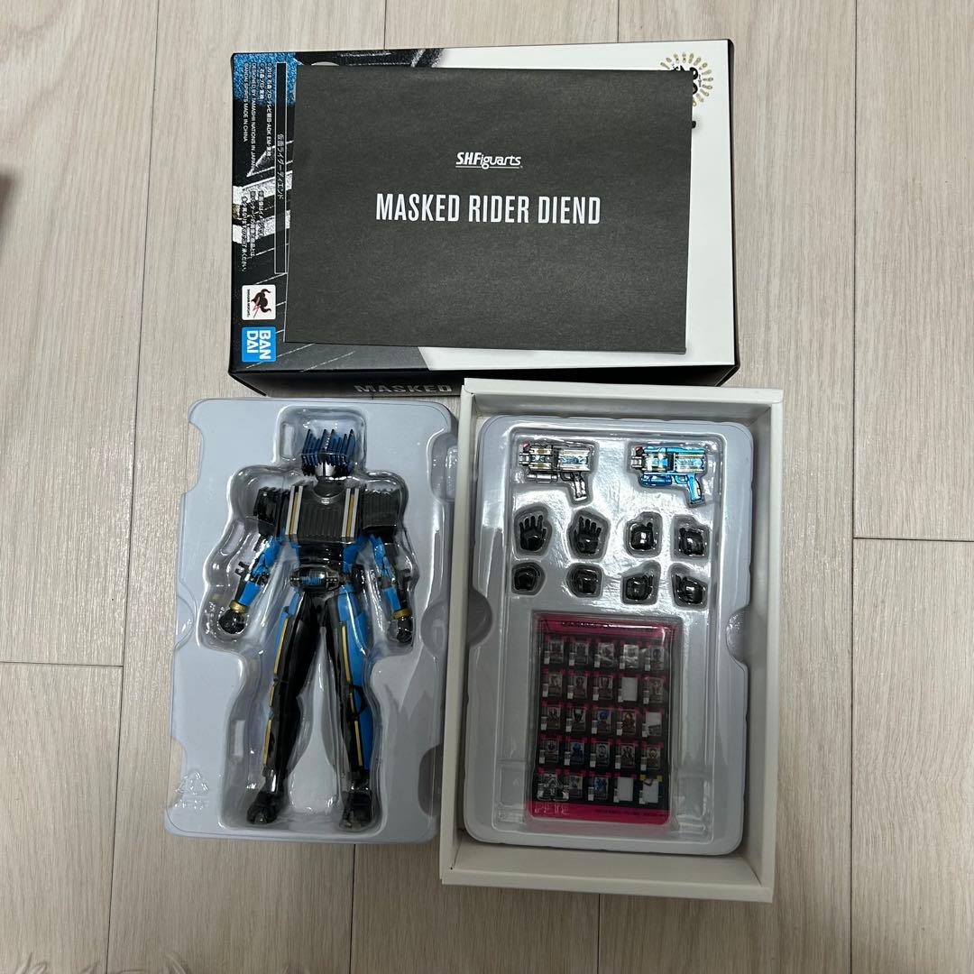 真骨彫製法　S.H.Figuarts 仮面ライダーディエンド