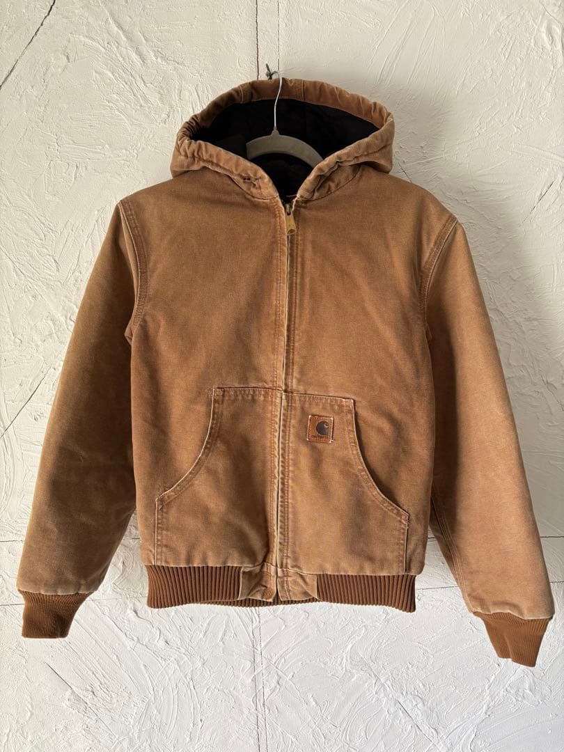 Carhartt アクティブジャケット 短丈 ブラウン 中綿