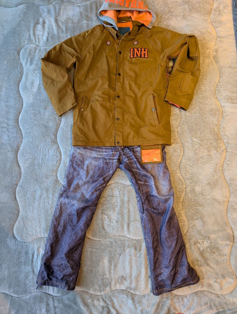 カーキ色 フード付きウェア　スノーボードウェア上下セット 楽天市場】全品10%OFF券配布中 スノーボードウェア スキーウェア 上下