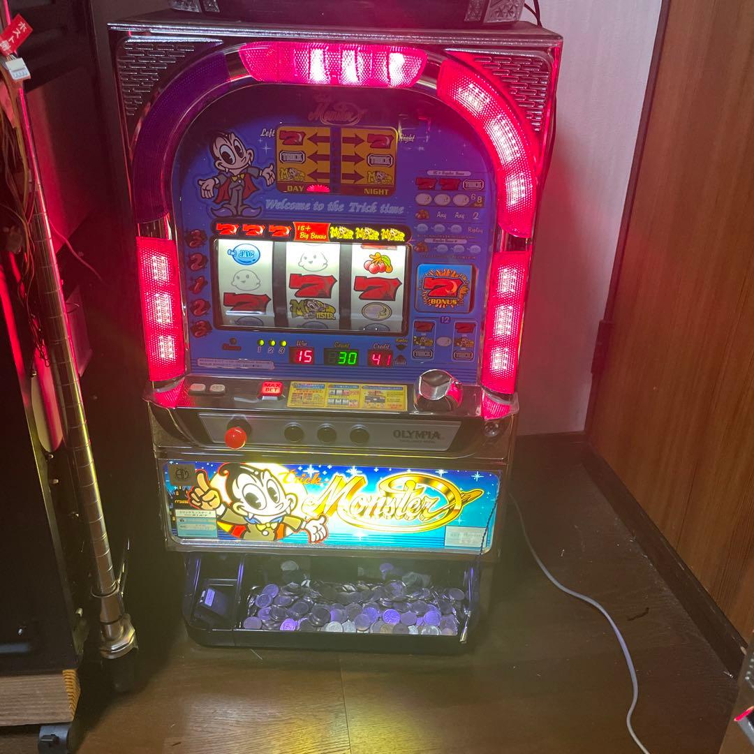 送料込み　パチスロ　４号機　トリックモンスター o0800041214992341352.jpg