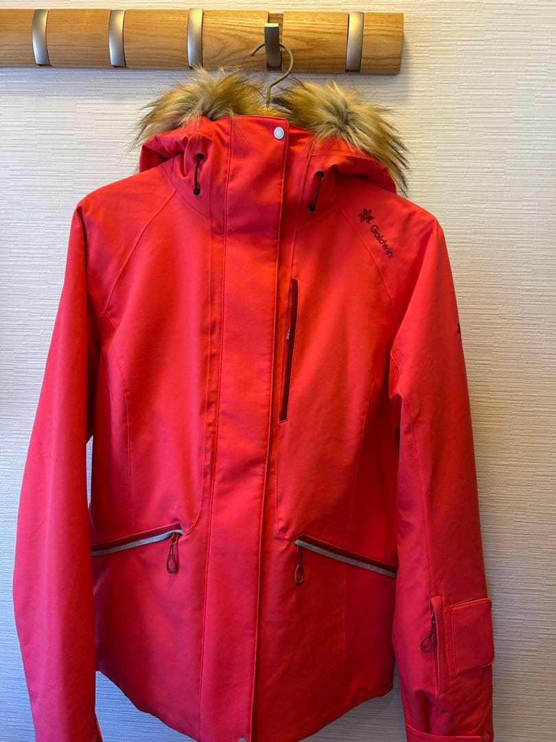 Goldwin スキーウェア ピンク　フード付き
