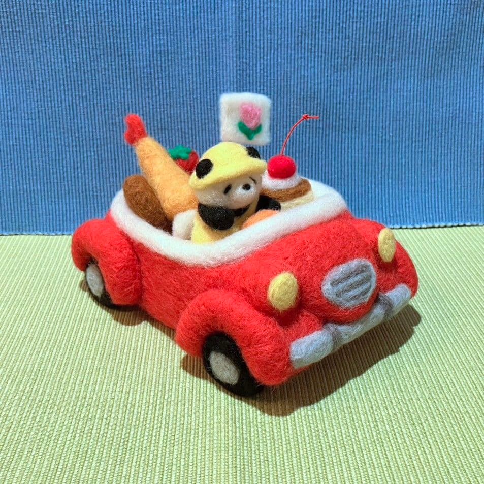 羊毛フェルト 作品 お子様ランチのキッズカーで初登園 - メルカリ