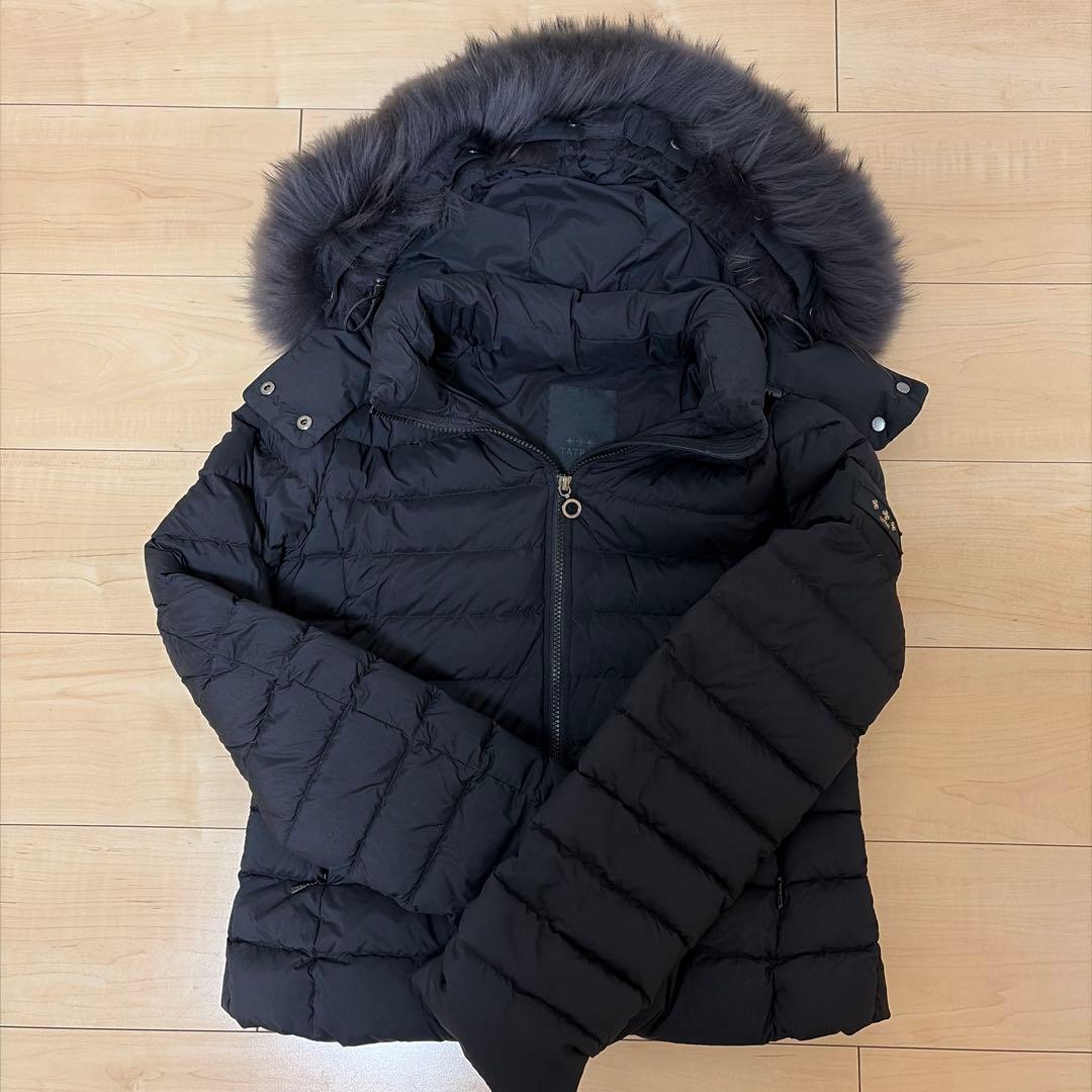 TATRAS 04サイズ　ヴァレナ　ブラック ダウンジャケット フード付き