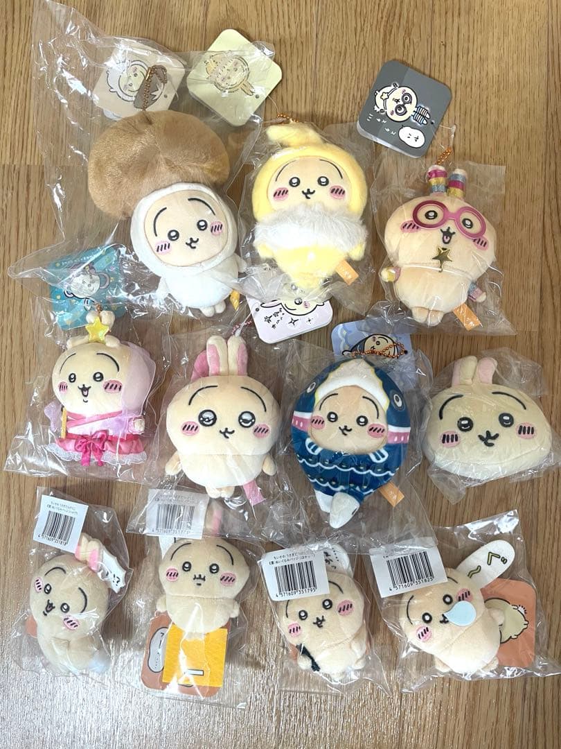ちいかわ　うさぎマスコット・ぬいぐるみ　１１点まとめ売り