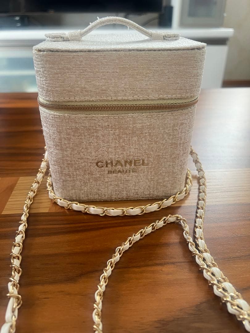 CHANEL ノベルティ バニティ ポーチ