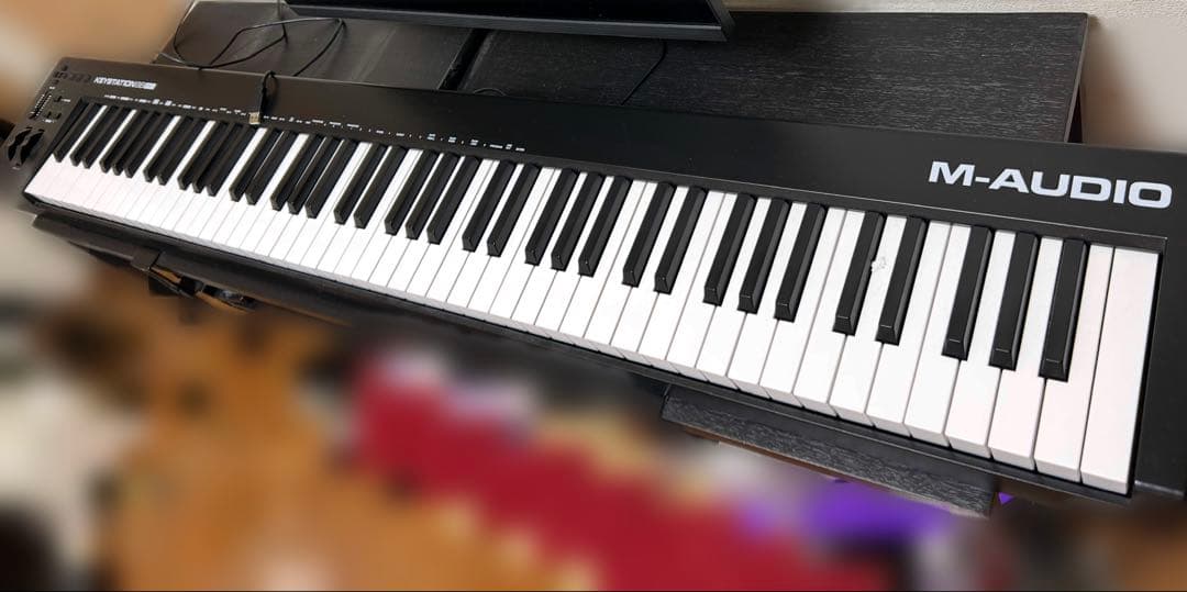 専用⭐︎M-AUDIO 88鍵 MIDIキーボード 美品　直取引¥5000引き Amazon | M-Audio 88鍵USB MIDIセミウェイト・キーボード バーチャル